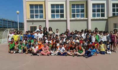 E a Trani si torna anche a giocare a pallamano: successo per il progetto scolastico realizzato alla Papa Giovanni XXIII