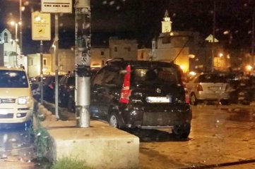 Al porto di Trani meno rifiuti, ma auto ovunque. Bottaro: «Prima di chiuderlo fino alle 2 di notte, devo accertarmi che vi sia personale per tenerlo chiuso davvero fino a quell'ora»