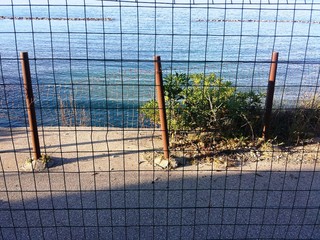 VIDEO. Erosione costiera a Trani, adesso se ne accorge anche il Tg1. Bartucci (Legambiente): «I varchi tra i frangiflutti hanno rafforzato la forza delle correnti»