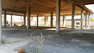 Via Di Vittorio, bonificato il rudere della scuola materna: sopralluogo del sindaco di Trani con il comitato di zona