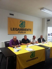 AGGIORNATO. Mare di Trani ok per Goletta. Ma lo sbocco del collettore, quest'anno, è «non pervenuto»