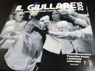 «Il giullare» entra nel vivo: oggi, primo spettacolo al Jobel. Successo per «Giullarte», niente amministratori in carrozzina