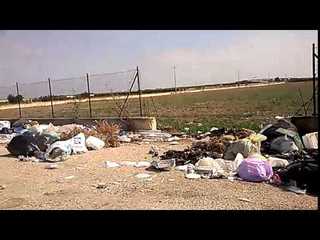 VIDEO. Trani Boccadoro, quaranta secondi di marcia tra i rifiuti: quando le immagini in movimento battono le foto