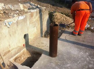 Trani, 6x3 uguale zero: la Polizia locale stoppa sul nascere l'ennesimo impianto pubblicitario abusivo