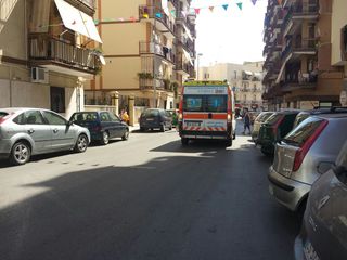 Trani, anziano cade in casa: soccorso da vigili del fuoco e 118. Intervento in via Gattola