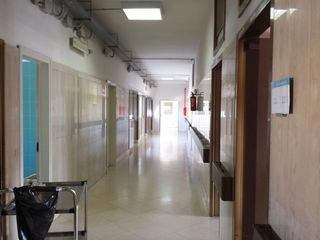 Ospedale di Trani, il caldo ammorba il reparto di Medicina: condizioni sfavorevoli per pazienti ed operatori