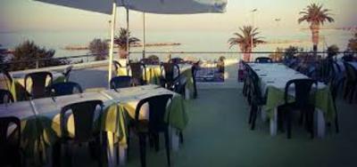 Trani, questa sera musica a Le Terrazze sul mare: cena-spettacolo con la Big Shot Band