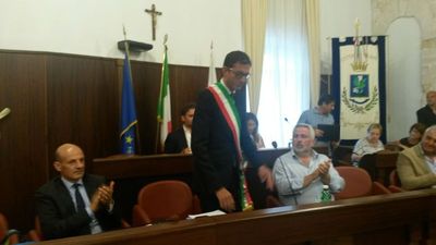 AGGIORNATO. Il consiglio comunale di Trani riparte da dov'era rimasto: il 27 agosto la nuova seduta. Ed alla conferenza dei capigruppo il Pd «arriva in ritardo»