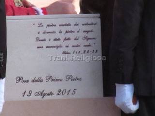 Comunità parrocchiale di San Magno: ieri il rito della posa della prima pietra