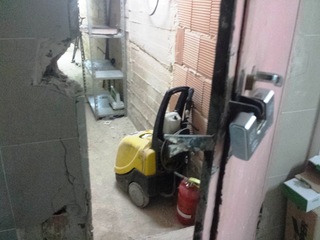 Ospedale di Trani, ancora un furto notturno ai danni dell'impresa del nuovo pronto soccorso