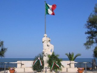 Trani, domani i parà onoreranno la memoria dei propri caduti