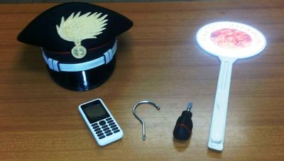 Tentano furto nel centro di Trani, ma la vittima se ne accorge rientrando a casa e chiama i carabinieri: due arresti