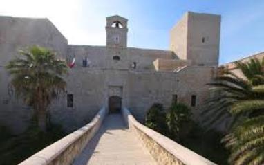 Castello di Trani: tra i Dialoghi e Archimede, c'è anche la mostra sulla storia dell'alimentazione attraverso l'arte