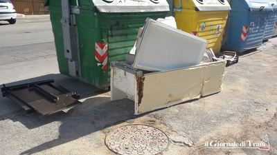 Via Trombetta a Trani, squilli di degrado