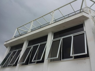 Proprietà, il Comune di Trani vuole ancora vendere l'ex pizzeria «da Felice». Fitti attivi: «Recuperare gli arretrati non versati»