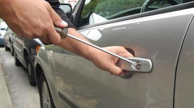 Vacanze a Trani rovinate dai furti d'auto: quattro colpi in un mese, ieri mattina l'ultimo