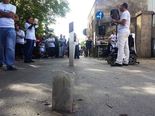 «Basta con quel muro!». Il comitato di Pozzopiano chiede al sindaco di Trani l'immediato allargamento della strettoia