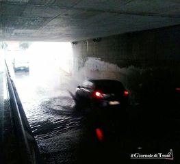 Trani, torna ad allagarsi il sottopasso di via Giuliani. Impraticabile via Città di Milano