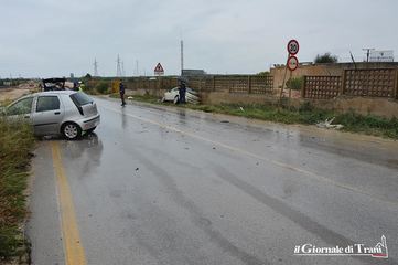 Scontro frontale sulla Trani-Andria: tre feriti