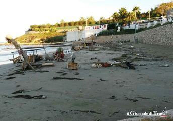 Dialoghi di Trani, dove portare la scenografia dei concerti alle Matinelle? Intanto, è ancora lì