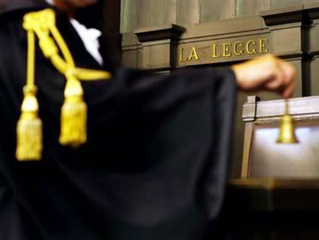 Sinistri stradali, richiesta da record di un cittadino: 79mila euro. Il Comune resiste in giudizio anche in altri sette casi