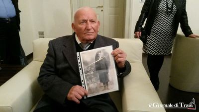 Disperso in Russia nel 1942. Il sindaco di Trani ha restituito il piastrino di Francesco Fabiano al fratello