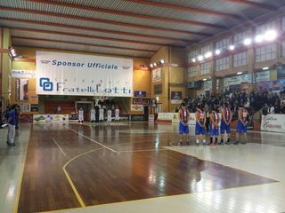 La Juve Trani prima trema e poi dilaga fino a cento: Serino incanta, 