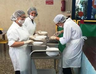 Refezione scolastica a Trani fino al 18 dicembre, poi si riprende da gennaio. Costo per i primi due mesi, 113mila euro