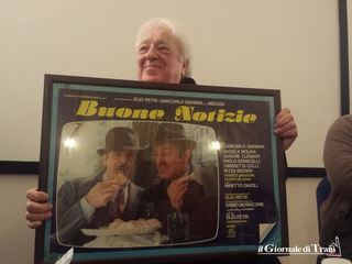 Quando un «avvocato mancato» diventa un grande attore: l'omaggio di Trani commuove Paolo Bonacelli