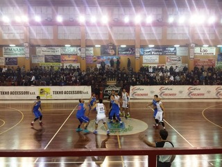 Juve Trani inarrestabile: travolto Monopoli 89-58. È la quarta vittoria di fila