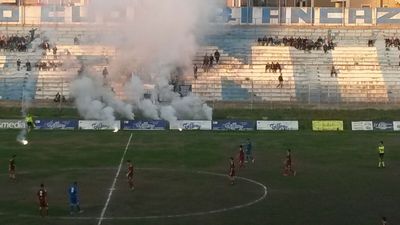 Tanti fumogeni e poco arrosto: Trani-Mola 1-1