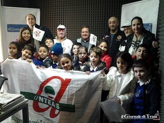 Proficua collaborazione tra l'Anteas Trani e la scuola D'Annunzio: quindici bambini in visita alla nostra redazione