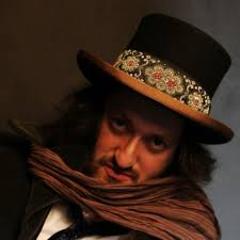 Oggi al Comfort Cafè di Trani poesia e canzoni: Erica Mou e Cosimo Damiano Damato