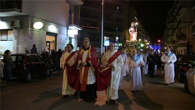 FOTO E VIDEO. Trani religiosa, per le strade ieri la processione di santa Lucia