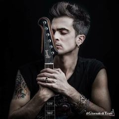 Super Reverb e Salvo Cafiero, chitarrista di Gianluca Grignani, domani al Santo Graal di Trani