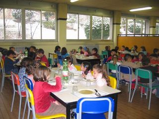 Punti ricarica per i pagamenti del servizio di refezione a Trani: scadenza oggi