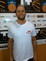 Juve Trani, tutto contro: Di Loreto fratturato, multe, inibizioni e quattro sconfitte di fila. E, questa sera, si va a Bari