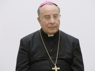 Natale, il messaggio del vescovo di Trani: «Opere di misericordia ed amore verso il prossimo»