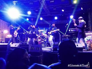 Oggi al Santo Graal di Trani live l'hard rock de I Vinyl Sins