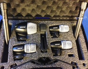 Trani, finisce la serata ed arrivano i ladri: rubata l'attrezzatura dei concerti del Comfort cafè. Ma ci sarebbero immagini utili alle indagini