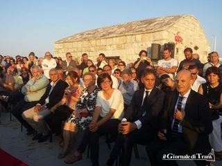 Giunta di Trani all'esame del sindaco dopo i primi sei mesi: possibili altre sorprese. Oggi, nuova riunione di maggioranza