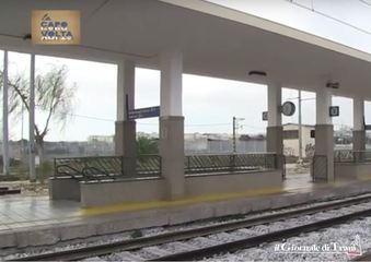 Stazione di Trani inagibile ai disabili. Un cittadino: «È una vergogna»