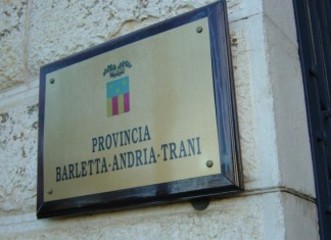 Barletta-Andria-Trani: i consiglieri di maggioranza rimettono le deleghe nelle mani di Spina
