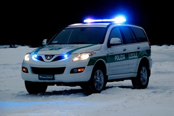 Cinque concessionarie invitate, risponde solo una: il pick-up della Polizia locale di Trani, da Modugno, per 36mila euro