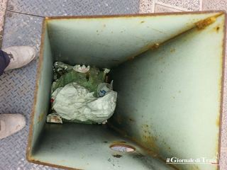 C'era una volta il bike sharing a Trani: oggi le colonnine sono dei cestini portarifiuti