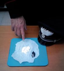 Stroncato a Corato un grosso giro di droga, alimentato anche da donne. In azione anche i carabinieri di Trani