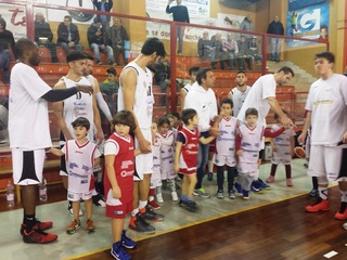 Alla Juve Trani anche la carica del minibasket: mano nella mano per crescere insieme