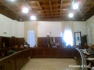 Consiglio comunale, Bottaro: «Il progetto sulla Trani-Andria è della Promocentro. Per i fondi post gestione della discarica abbiamo proposto ricorso al Tar