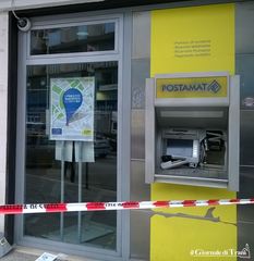 Trani, assaltato il Postamat di corso Manzoni. Da poco l'azienda aveva ripristinato l'erogazione notturna del servizio