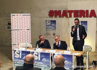 Il sindaco di Trani ad Andria per incontro su referendum: «Andiamo a votare»